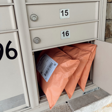 Cargar imagen en el visor de la galería, Bolsa de envío 25x33 cm | Naranja – Pack 100 piezas