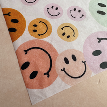 Cargar imagen en el visor de la galería, 75cm x 49cm Papel de China "Happy Faces" (50 Pliegos)