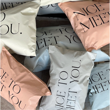 Cargar imagen en el visor de la galería, 25cm x 33cm Bolsa Mix Pack "Nice To Meet You" (100 Piezas)