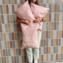 Cargar imagen en el visor de la galería, 35cm x 48cm Bolsa "Hello, Im Here Pink" (100 Piezas)