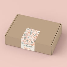 Cargar imagen en el visor de la galería, Sticker para caja "Made with Love"