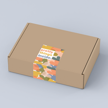 Cargar imagen en el visor de la galería, Sticker para caja "PTI Corazones"