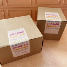 Cargar imagen en el visor de la galería, Stickers para cajas 8x 18 cm | Gracias Gracias, Gracias