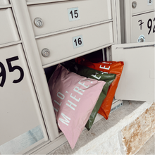 Cargar imagen en el visor de la galería, 25cm x 33cm Bolsa Mix Pack "Hello, Im Here" (100 Piezas)