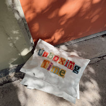 Cargar imagen en el visor de la galería, Bolsa de envío 25x33 cm | Unboxing Time  – Pack 100 piezas
