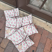 Cargar imagen en el visor de la galería, 25cm x 33cm &quot;Pink Christmas&quot; (100 Piezas)
